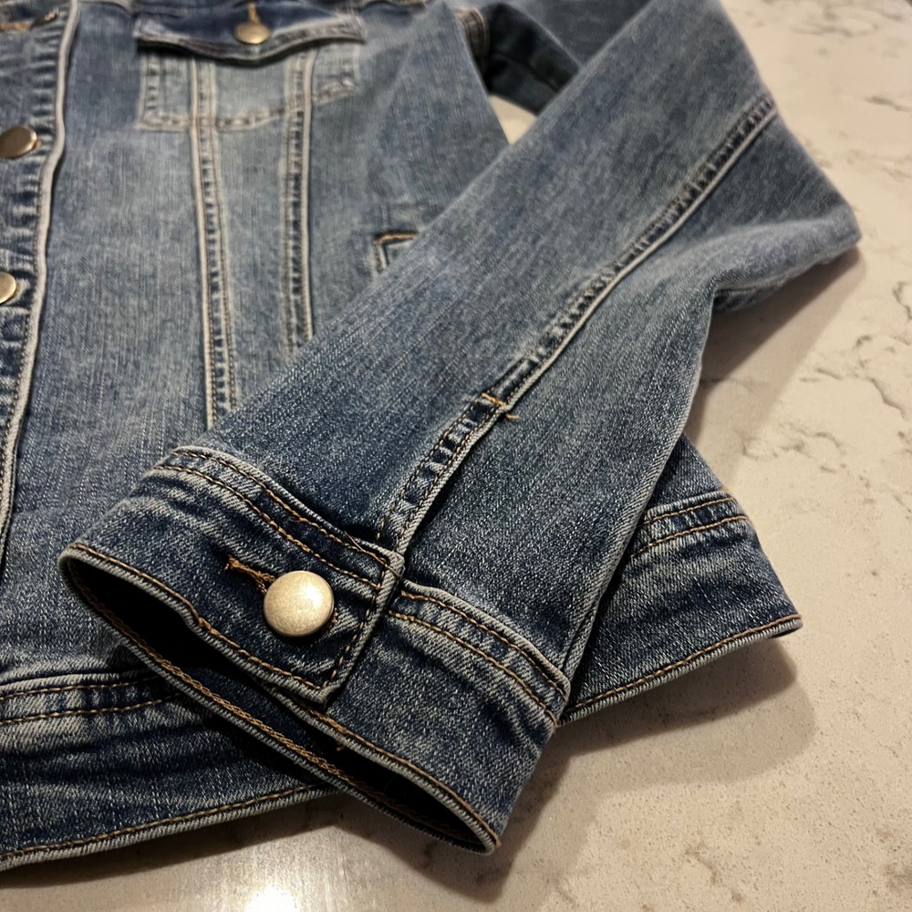 NWOT Amalli Talli Women's Denim Jacket Classic Blue Jean Jacket Size S Tall - Picture 4 of 8
